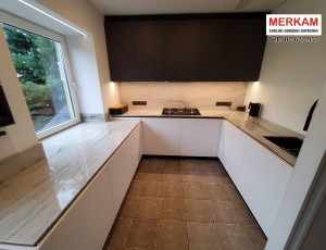 Blat kuchenny z kwarcu naturalnego Opus White / Merkam Łódź