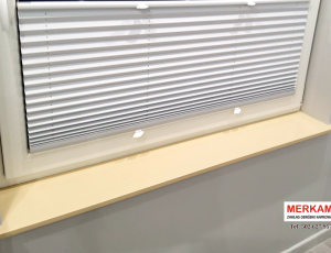 Parapet z konglomeratu Crystal Royal marki Technistone / Merkam