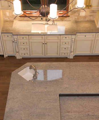 Jane blaty kuchenne colonial white granit