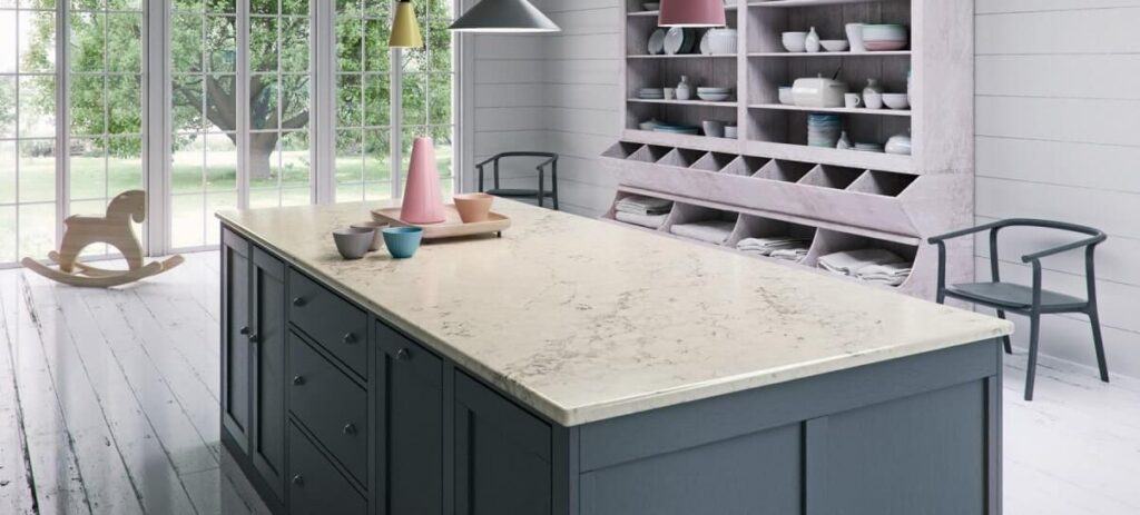 Blat kuchenny z konglomeratu Caesarstone 5211 Noble Grey