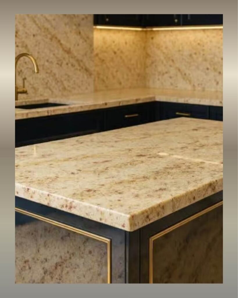 Jasny granit w kolorze złota Granit Kashmir Gold