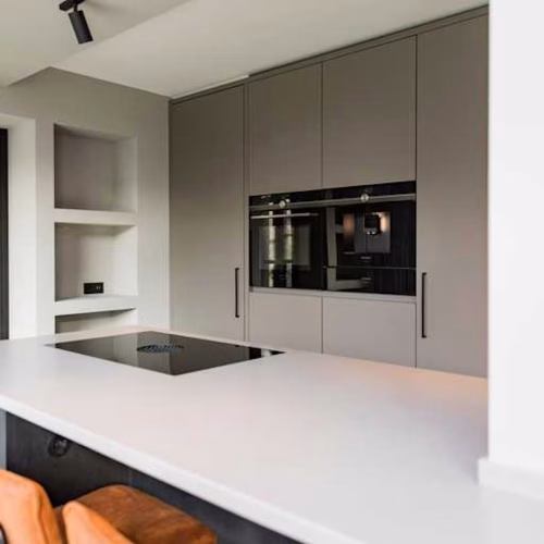 Blat kuchenny z konglomeratu Kansho marki Silestone / Merkam