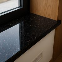 Parapet z granitu