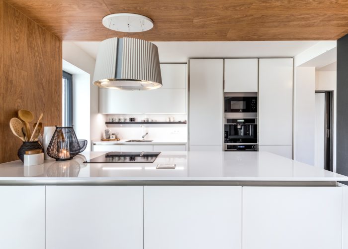 blat z konglomeratu- kolekcja standard- kwarcogranit- Crystal Polar White_bialy_blat kuchenny_technistone / Merkam